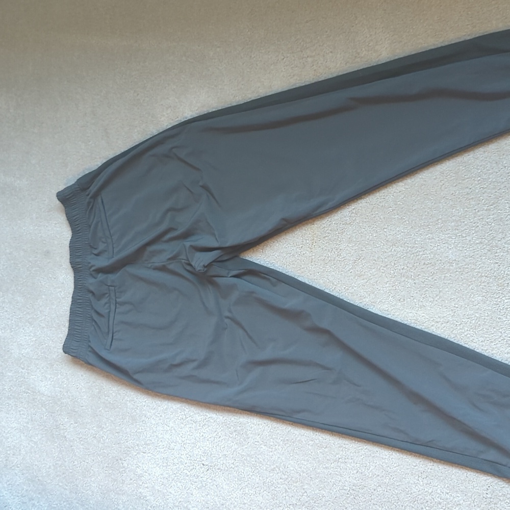 Athleta Brooklyn Jogger Size 2 Army Green - Picture 3 of 4